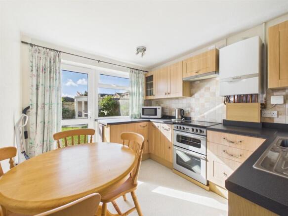 Southview Road, Peacehaven photo 4