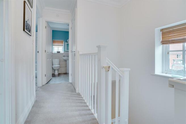 21 Ellis Gardens  Burwell-28.jpg