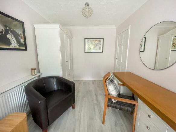3 bed Semi-Detached for sale Image 12