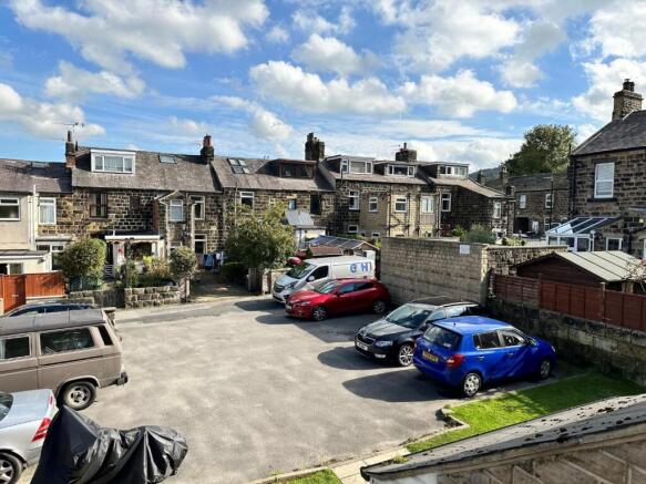 2 bed Flat to rent Image 10