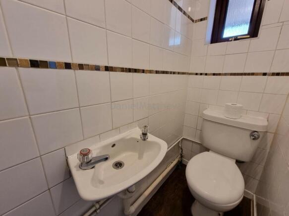 Cloakroom/w.c