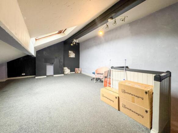 2 bed Terraced for sale Image 10