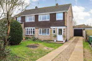 2, Wells Close, Brampton PE28 4UJ