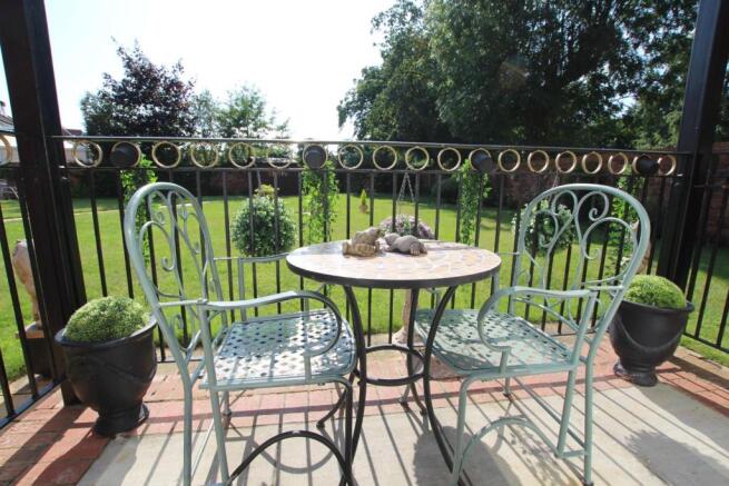 Private Balcony/Outside