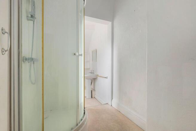 3 bed Terraced for sale Image 12