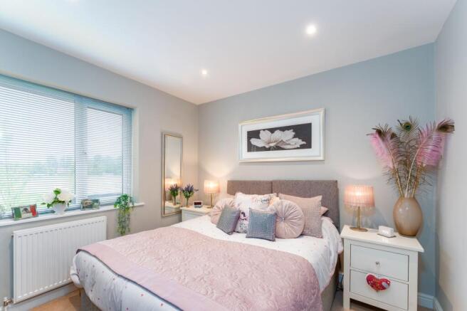 2 bed Semi-Detached for sale Image 10