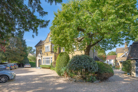 Oatlands Avenue, Weybridge, KT13