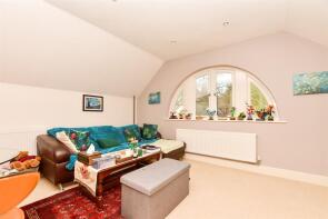 Flat 16, 42 Wellingtonia Place, Reigate Hill, Reigate RH2 9NG