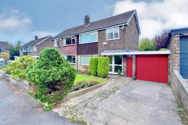 3-bed semi-detached on Littlebrook Close, Hadfield, SK13, £265,000