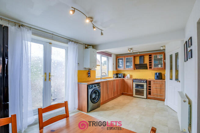 3 bed Semi-Detached for sale Image 5