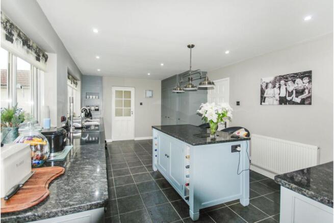 Kitchen/Breakfast