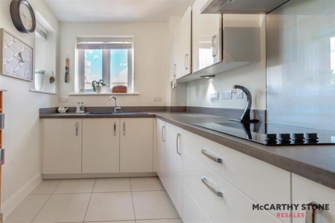 1 bed Apartment for sale Image 10