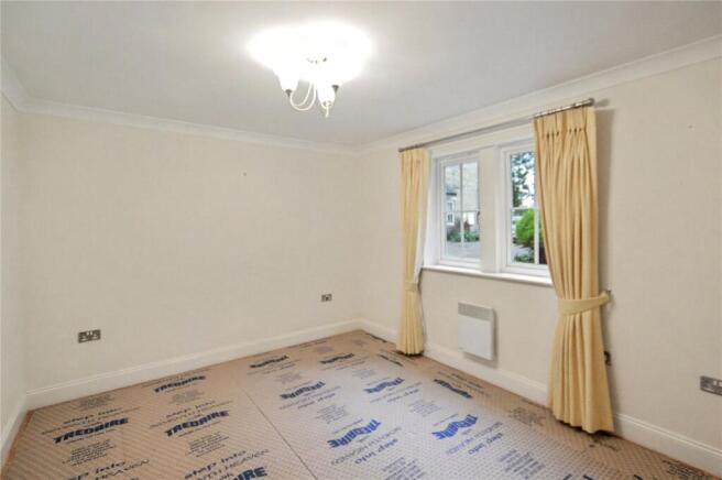 2 bed Apartment for sale Image 6