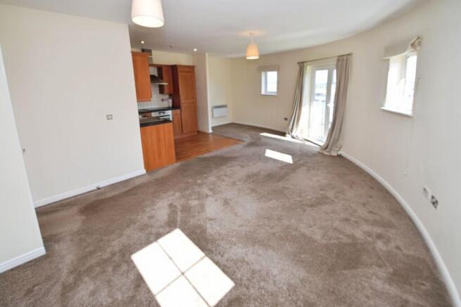 2 bed Ground Flat for sale Image 8