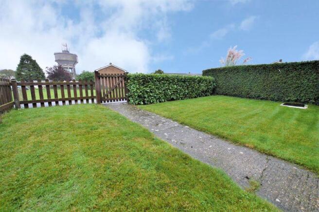 FRONT GARDEN