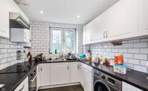 Flat B, 123, Queen's Crescent, London NW5 4HE