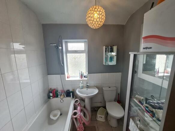 Photo 8