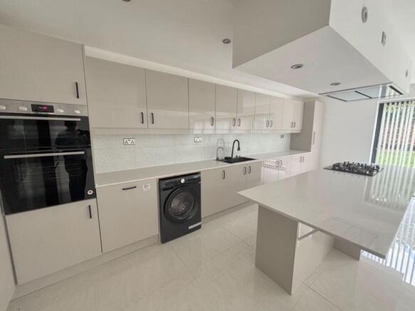 Ennerdale Drive, Cheadle photo 4