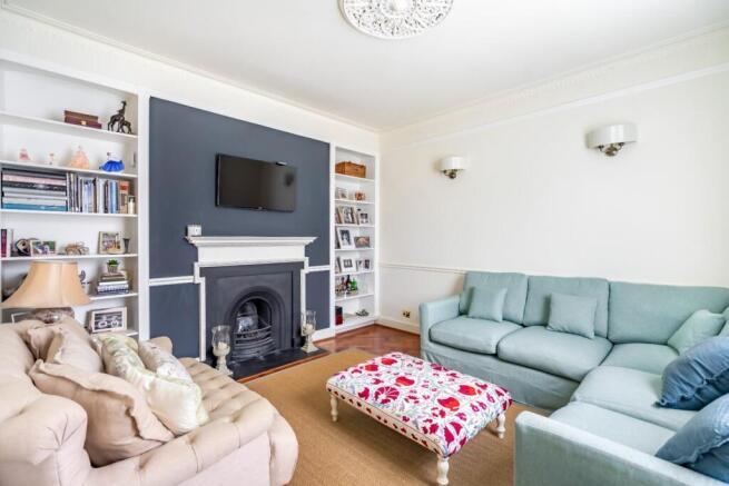4 bed Terraced for sale Image 12