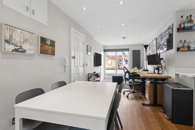 78c Coverton Road SW17 reception 2.jpg