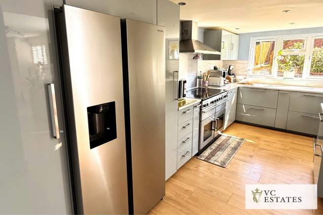 VC_Est-23 Cheyne Close, Bromley-3