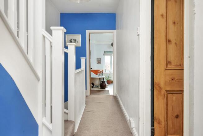 FIRST FLOOR LANDING