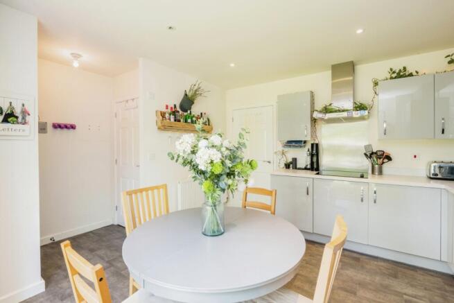 Kitchen 4