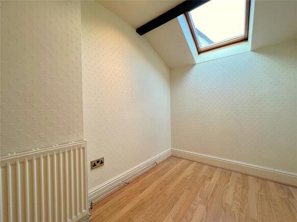 2 bed Terraced for sale Image 5