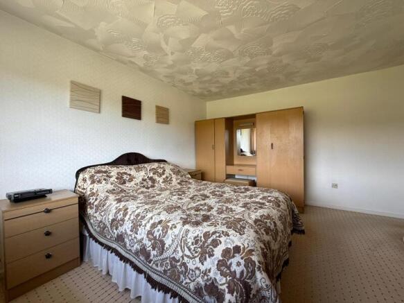 3 bed Town House for sale Image 10