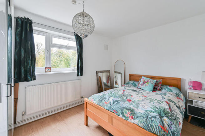 1 Bedroom Flat in SW2 1HX