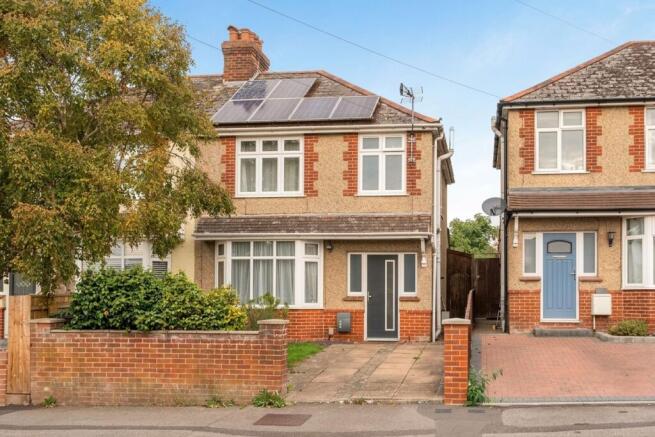 3-bed semi-detached on Queen Alexandra Road, Salisbury, SP2, £340,000