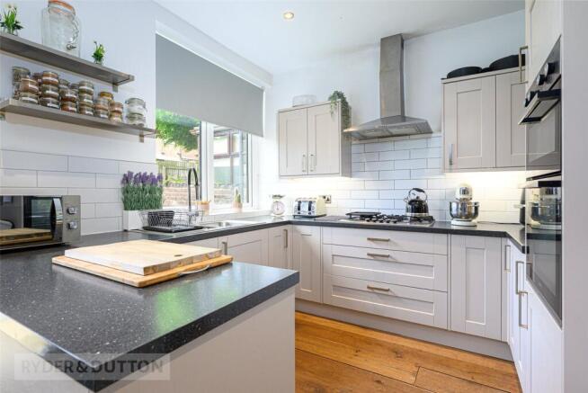 4 bed Terraced for sale Image 6