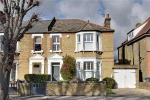 76, Handen Road, London SE12 8NR