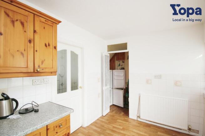 Kitchen 204.JPG