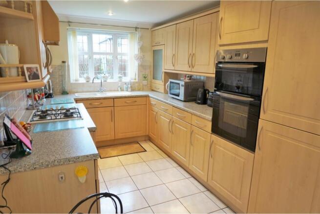 Kitchen / Breakfast