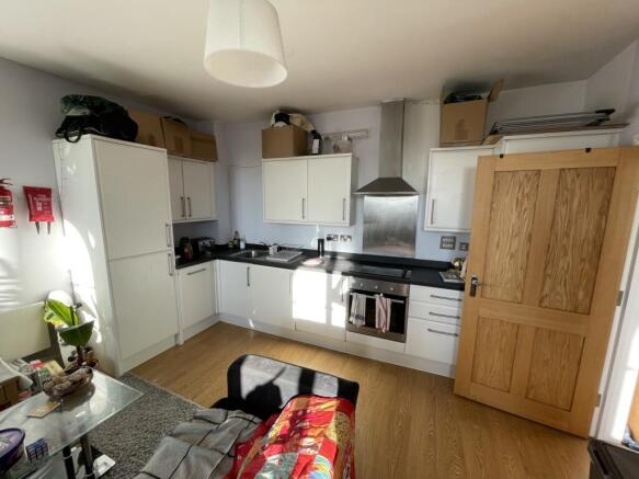 B43BC13E-504F-4B20-B0B6-0E2025E3FF47