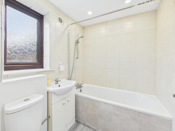 1 bed Flat to rent Image 6