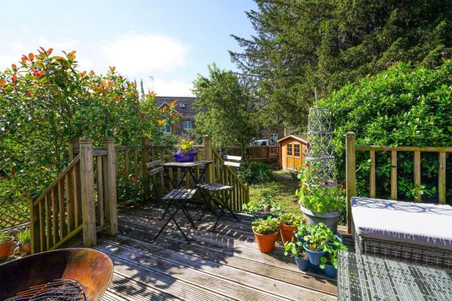 5 bed Semi-Detached for sale Image 4