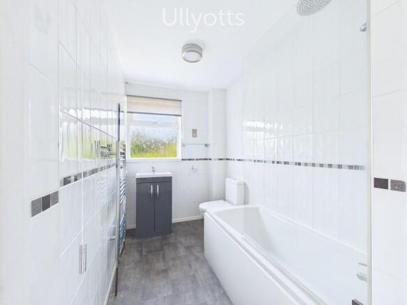 2 bed Semi-Detached for sale Image 11