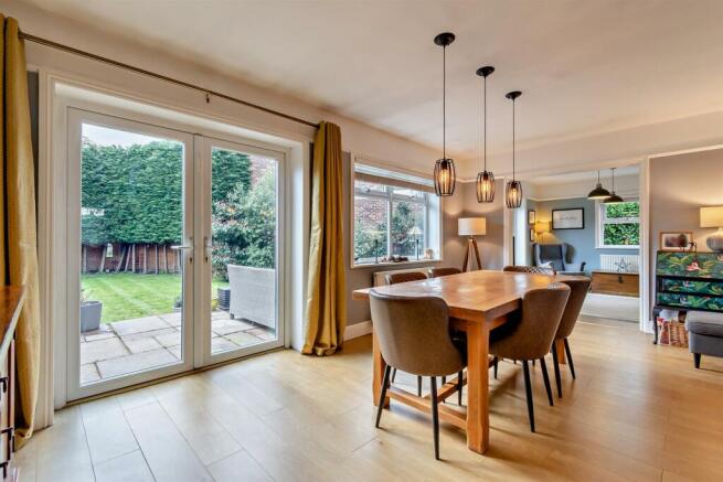 8587346-interior20-800.jpg