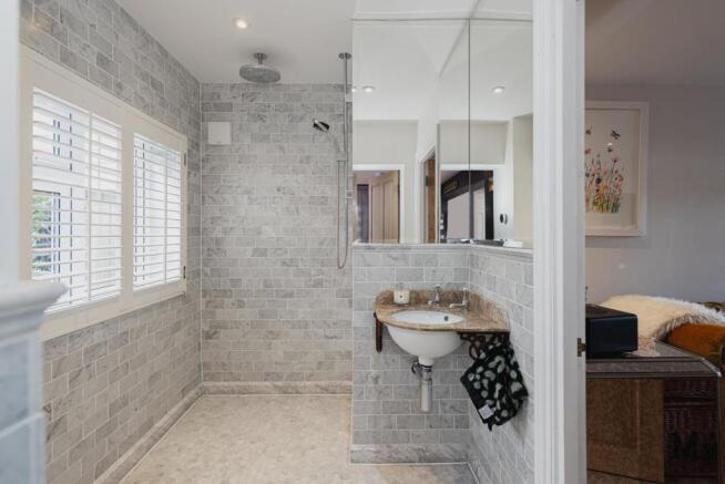 Rightmove 24.jpg