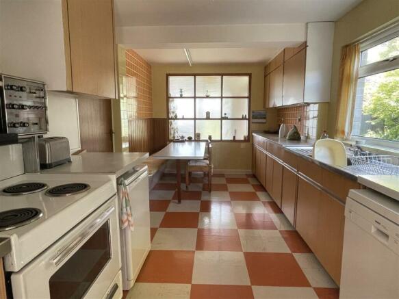 Kitchen/Breakfast Room