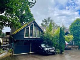 Belvedere, Titchfield Lane, Fareham PO17 5PQ