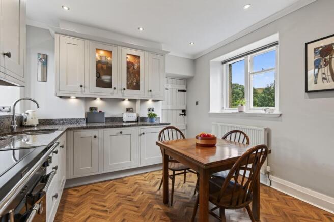 3 bed Detached for sale Image 9