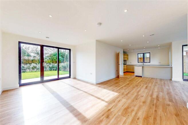 Sitting/Dining Area