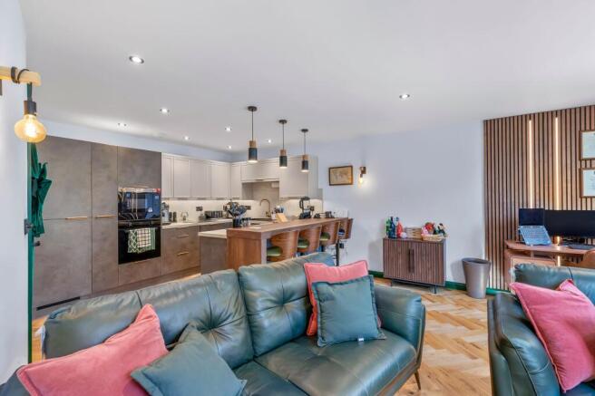 1 bed Flat for sale Image 9