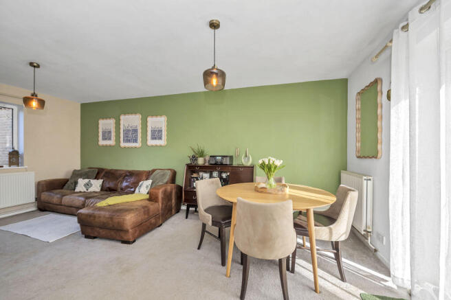 Sitting/Dining Room