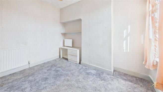 3 bed Terraced for sale Image 12