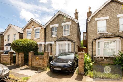 Richmond Park Road, Kingston Upon Thames, Greater London, KT2