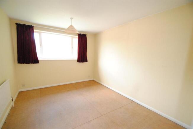 bedroom.JPG